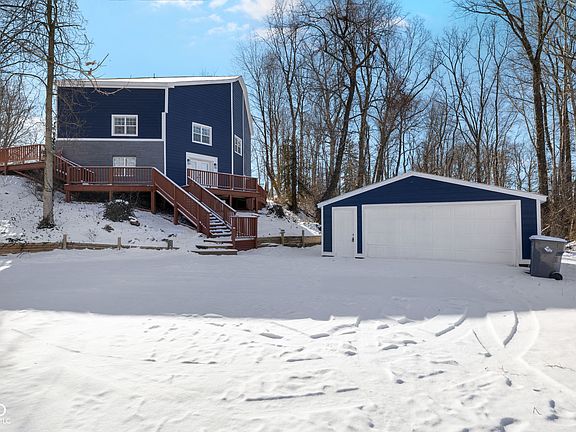 2nd image of 815 Woodhill Dr