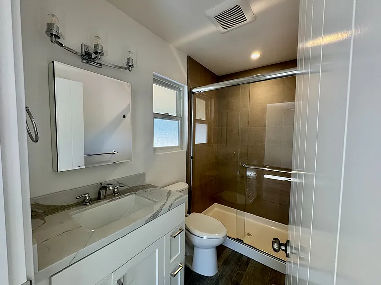 81 Richford Ln — Photo 15