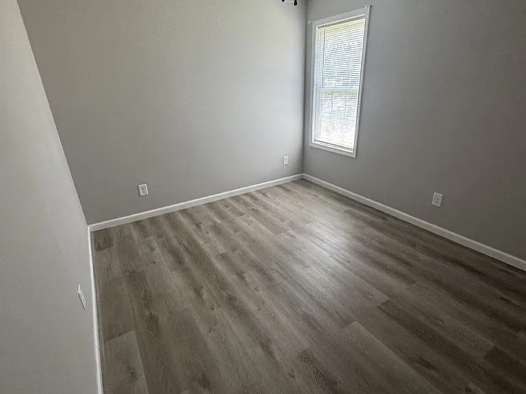 85 Smith Glen Dr — Photo 10
