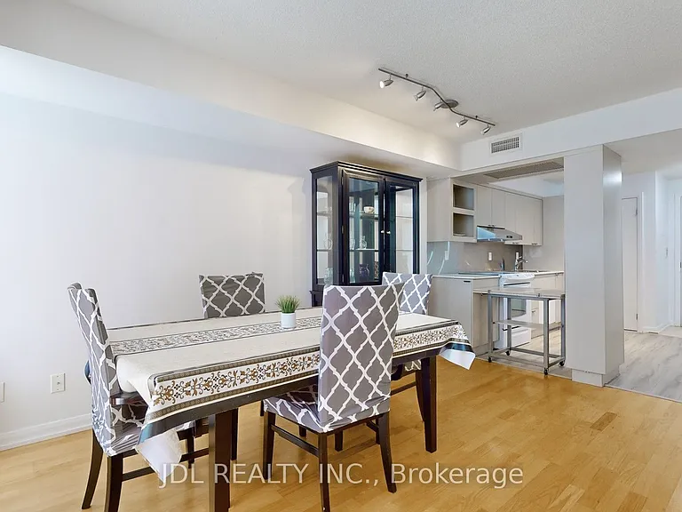 111 Elizabeth St #1037 — Photo 12