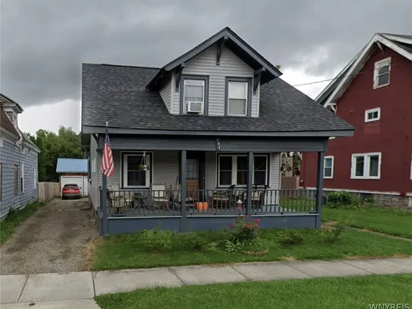 147 Center St, Canastota, NY 13032