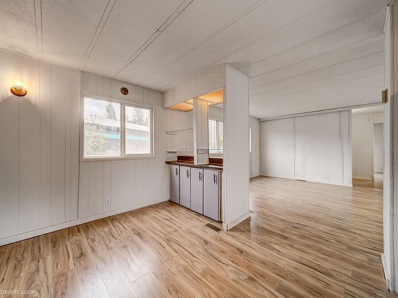 3rd image of 5820 E 4th Ave Trailer 18