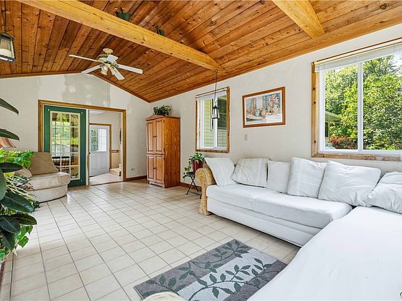 4th image of 593 Phinney Rd