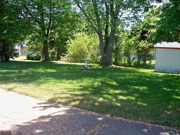 2nd image of 1624 Grant St