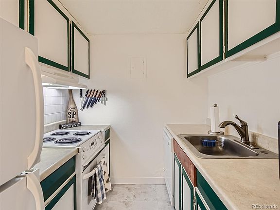 3rd image of 799 Dahlia Street #202