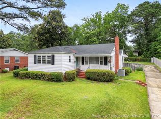 1918 Rogers Dr, Fayetteville, NC 28303