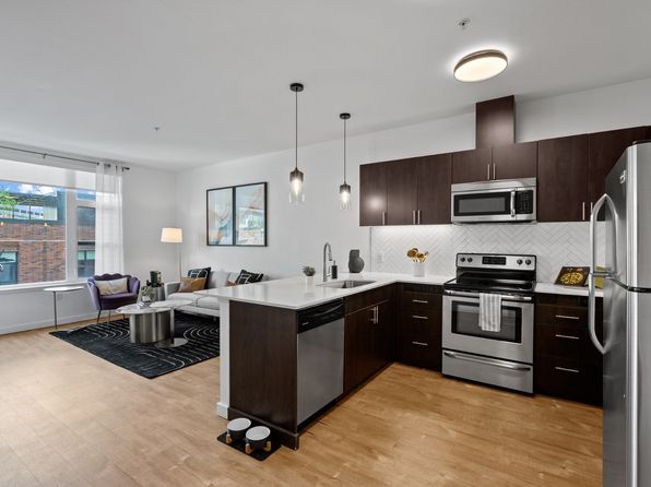1447 NW 12th Ave APT 306