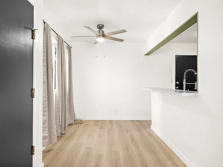 2241 1/2 Riverdale Ave #1 — Photo 8