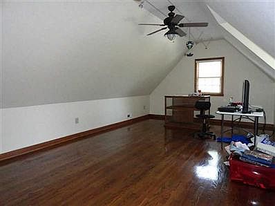 4th image of 310 Peninsula Dr
