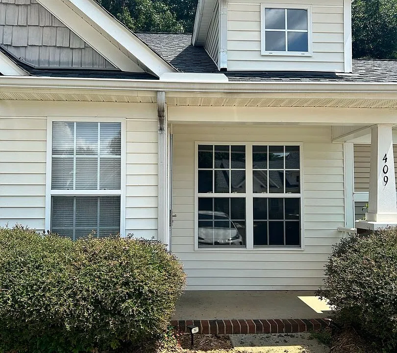 409 Lexie Ln