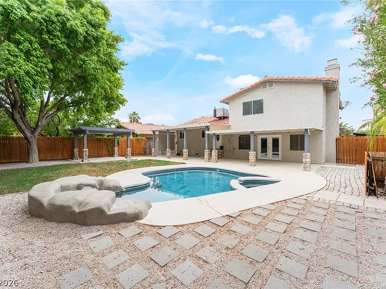 7425 Copper Crown Ct — Photo 43