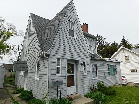 2nd image of 1821-1821 E Siebenthaler Ave