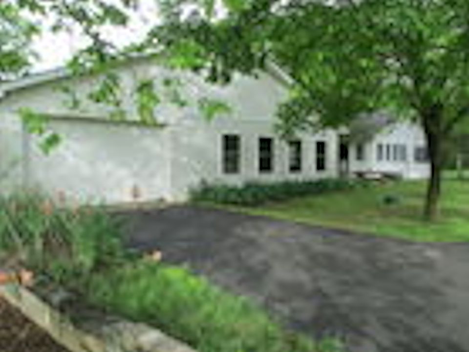 2nd image of 1982 Halltown Rd