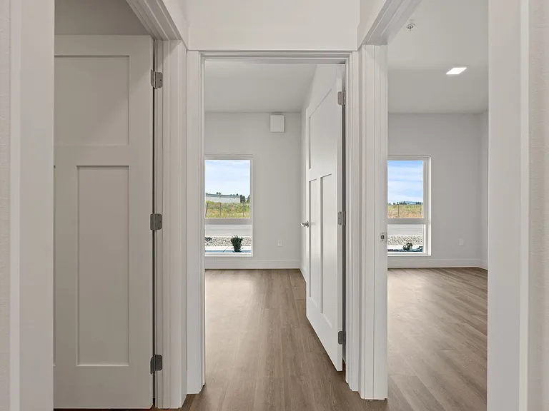 Fairways Apartments — Photo 25