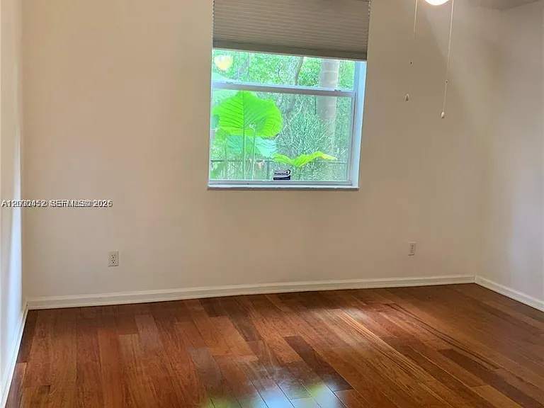 529 E Sheridan St #1021 — Photo 12