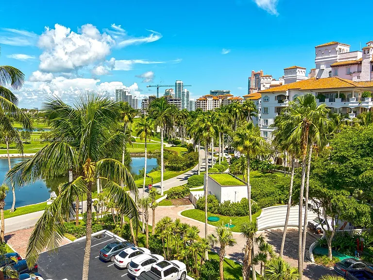 19251 Fisher Island Dr #19251 — Photo 42