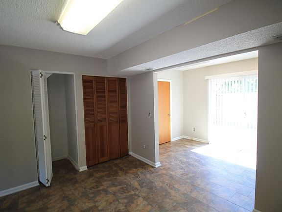 4th image of 816 W 25th St #816