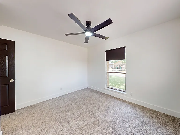 318 Renee Dr — Photo 27