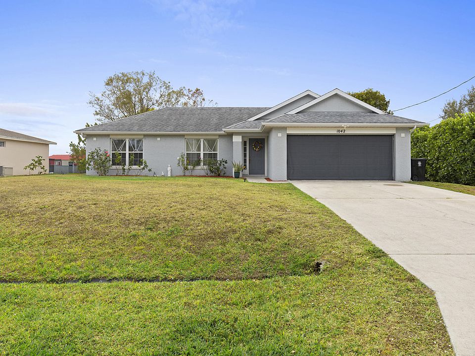 1st image of 1042 SW Sultan Drive
