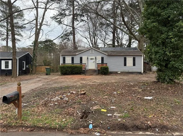 4191 Hanes Dr, Decatur, GA 30035