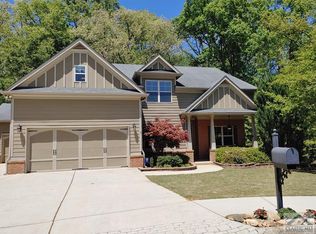 204 Weaver Dr, Jefferson, GA 30549