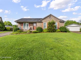 10416 Duke Ct, Fairdale, KY 40118