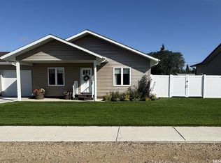 222 3rd Ave, Glaslyn, SK S0M0Y0