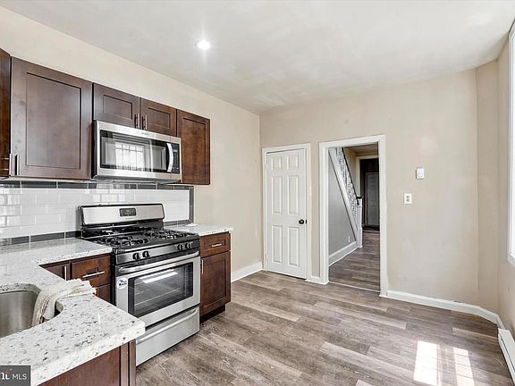 5th image of 3114 Custer St