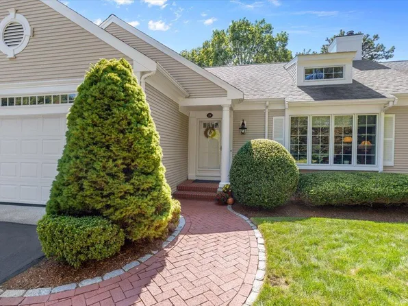 27 Floodtide Lane, Hyannis, MA 02601