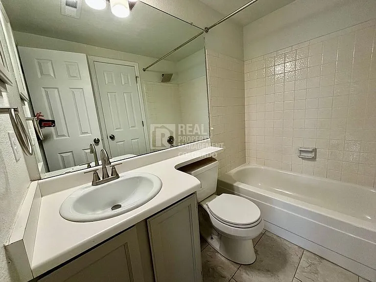 8134 N Gray Ct #506 — Photo 8