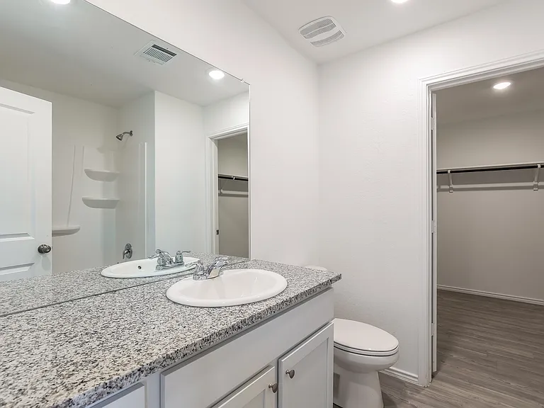 2807 Gustavo Dr — Photo 10