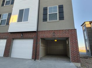 1994 N 3330 W UNIT 201, Lehi, UT 84043