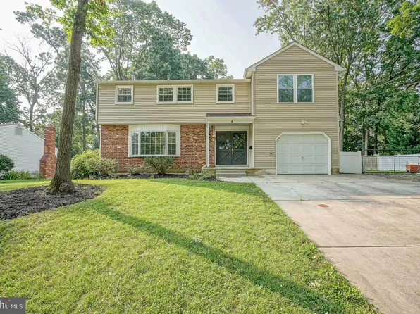 8 Timber Hill Dr, Turnersville, NJ 08012