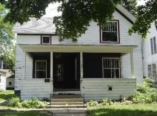 1108 Locust St, Sterling, IL 61081