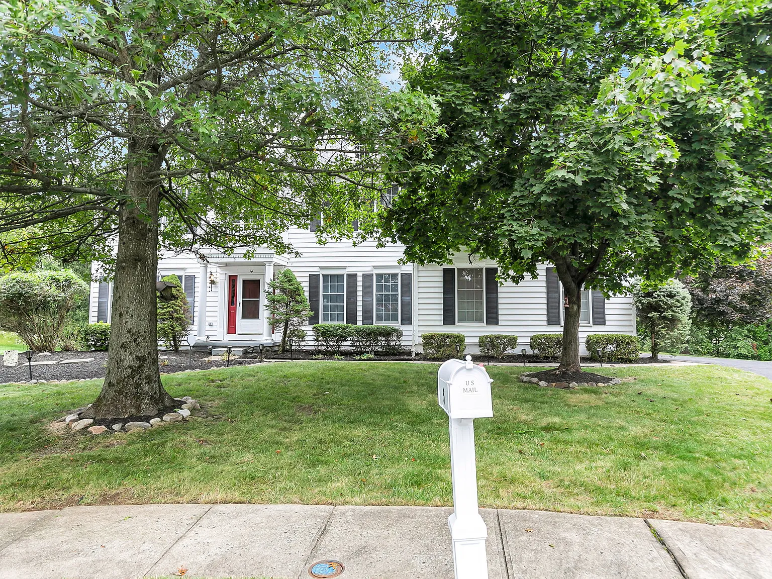 5 bed, 3.5 bath, $6,500 — Photo 3