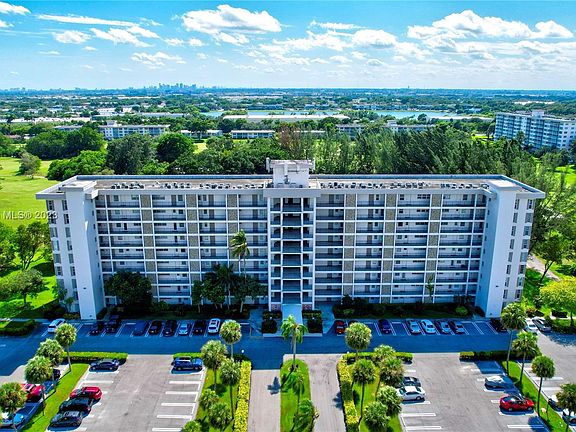 2nd image of 3150 N Palm Aire Dr APT 510