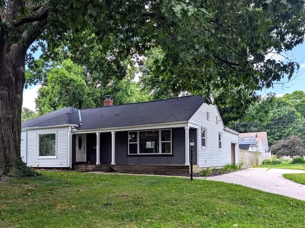 5800 Floyd St, Overland Park, KS 66202