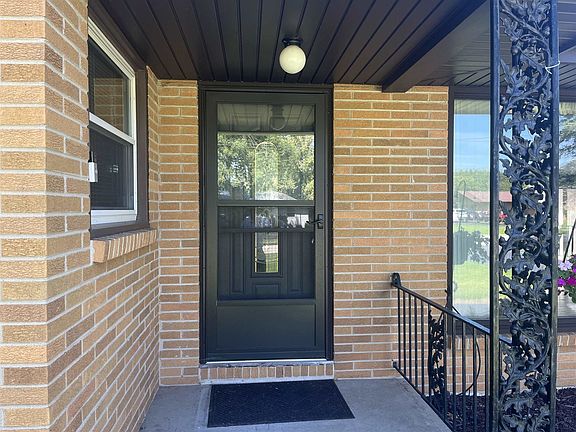 4th image of 9813 Shore Dr