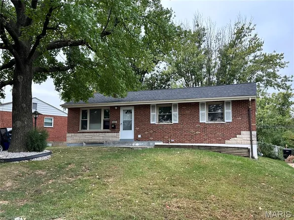 9883 Ione Ln, Saint Louis, MO 63123