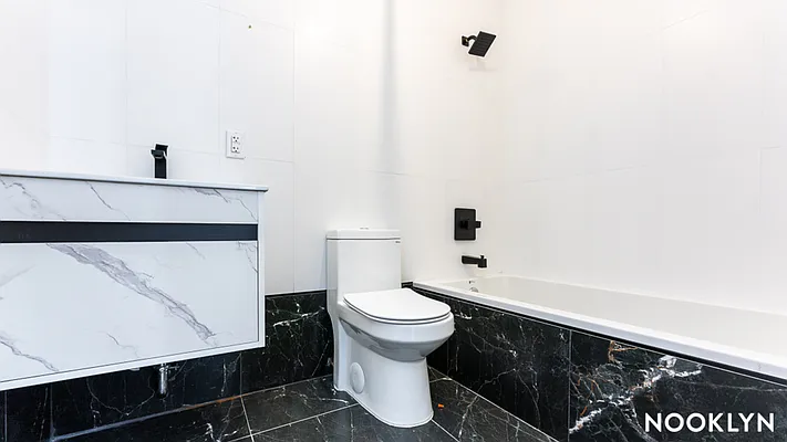 Rented by Nooklyn NYC LLC | media 46