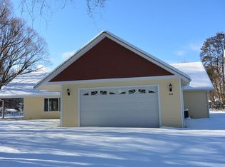 216 S 3rd St W, Chewelah, WA 99109