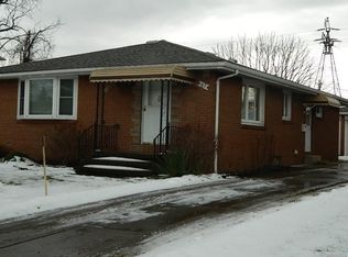 83 Highview Cir, Buffalo, NY 14219