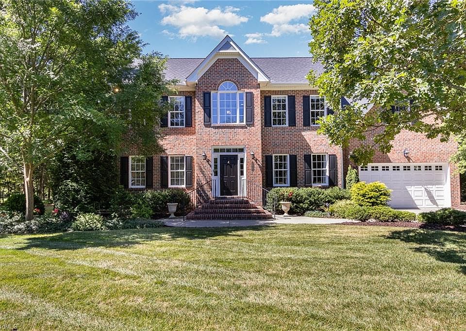1st image of 1417 Saint Andrews Dr