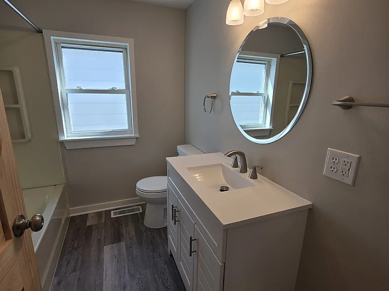 416 Pleasant St — Photo 9