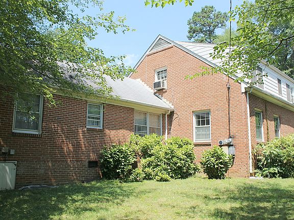 2nd image of 1904 Dellwood Dr