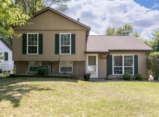 3917 Pine Tree Dr NE, Cedar Rapids, IA 52402