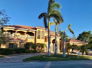 18465 SW 77th Ct, Cutler Bay, FL 33157