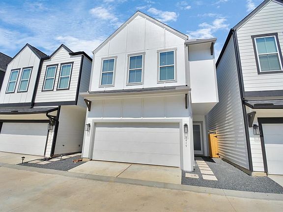 3rd image of 8419 Berry Brush Ln