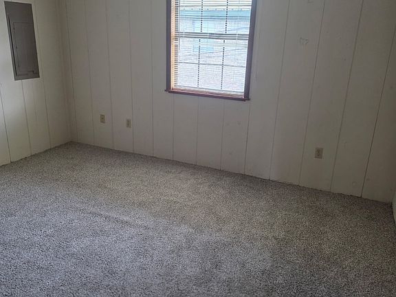 3rd image of 347 Watson Rd APT 29