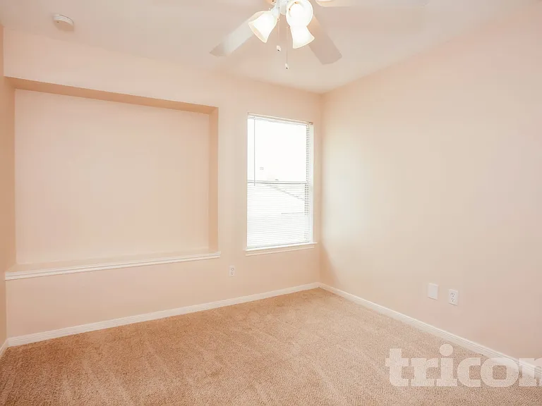7717 Intrepid St — Photo 13